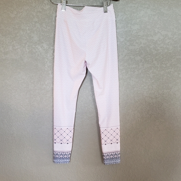 Sarah's Day white fox active leggings size Medium - Picture 5 of 5